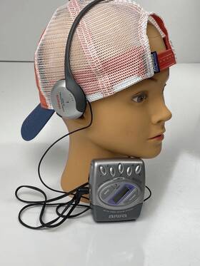 Cr-dx501 Aiwa Vtg Walkman Am Fm Stereo Receiver And Over The Ear Headphones Gray D