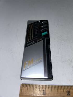 Cr-m3 Aiwa Vintage 1985 Fm Stereo Receiver Pocket Radio Tested Works Great Rare