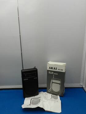 Pr-1000 Akai Discontinued Analog Portable Pocket Fm / Am Radio Built-in Speaker