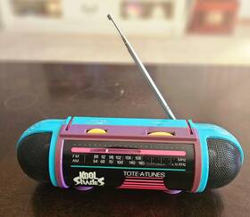 Ks-132 Alaron Kool Shades Am/fm Inch Port-a-tunes Portableradio By Alaron. Tested/works Ks-132 Alaron Kool Shades Am/fm Inch Port-a-tunes Portableradio By Alaron. Tested/works