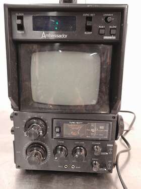 7805 Ambassador Vintage Portable Tv Receiver And Am/fm Radio Battery /electric