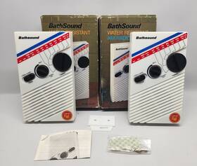 Ra-061 Bath Sound 2 Vintage Am Water Resistant Radio In Original Boxes