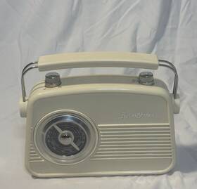 Byronstatics 897092030444 Portable Radio Am Fm Retro With Built In Speakers