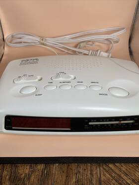 Cr5012 Craig Vintage Am/fm Clock- Radio