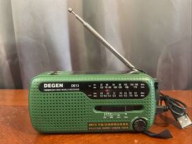 De13 Degen High Quality Emergency Solar/crank/plug Radio. Bugout Approved