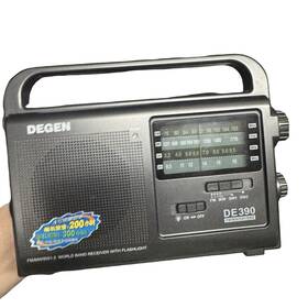Degen De390 World Band Radio With Flashlight
