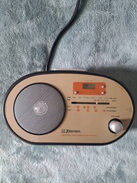 50725570ol Emerson Am/fm Weather Tv Band Radio Lcd Clock Headphone Jack Beige Black 50725570ol Emerson Am/fm Weather Tv Band Radio Lcd Clock Headphone Jack Beige Black
