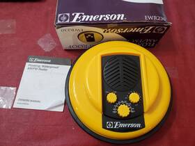 Ewr230 Emerson Yellow Floating Waterproof Shower Am Fm Radio Uses 4 C Batteries