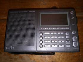 700-mem Et N Eton E5 Am/fm Stereo/sw Dual Conversion Ssb/700-mem Radio