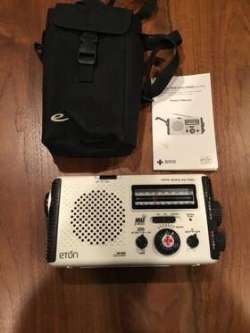 Fr-405 Et N Eton Emer. Radio. Am/fm/weather. Hand Crank. Light Siren