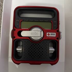 Fr600 Et N Eton Crank Am Fm Emergency Radio With/ Cell Phone Charger Deer Camping