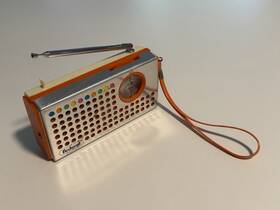 Federal Afm-866 Vintage Am Fm Transistor Radio Tested Working Orange Hong Kong