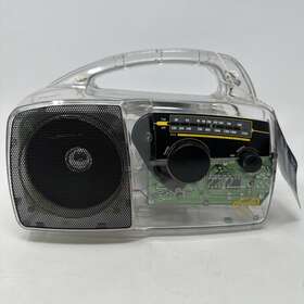 Co0233049 Freeplay Vintage Self Powered Am/fm Radio Solar Crank Clear See Through Tested