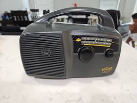 Fpr25m Freeplay Self Powered And Solar Am Fm Radio Black Open Box