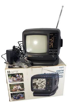 Tvp7-e1 Gpx Am/fm Portable Television 5 Inch Black White Screen 3 Way Power