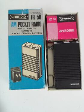Tr-50 Grundig Tr 50 Am Pocket Radio With Adapter And Earphone