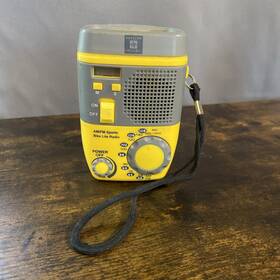 Sw-1993 High Frequency Vintage Sport Am/fm Bike Radio With Headlight And Clock Not Tested