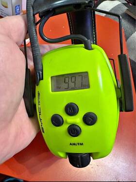 1030390 Honeywell Howard Leight Sync Hi-visibility Digital Am/fm Radio Earmuff