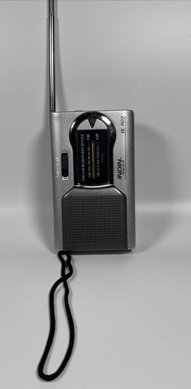 Indin Bc-r22 Am/fm Pocket Radio Model Ir-122 Portable Handheld Receiver Tested And Works