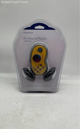 15i01a Insignia Armband Radio