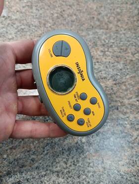 Ns-r5111 Insignia 600603219696 Tested Portable Digital Armband Am/fm Radio Yellow/gray