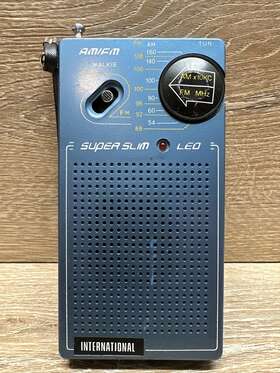Nl-333 International Vintage Am/fm Receiver Radio Hong Kong Turns On