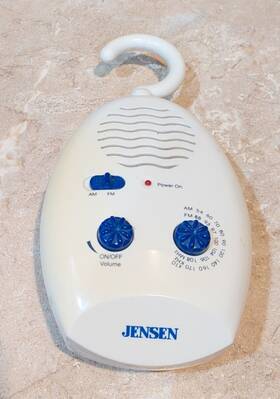 Jwm-125 Jensen Shower Radio White Hangable Fm Am Battery Powered Aa