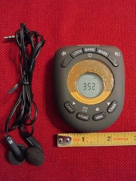 Sab-55b Jensen Digital Radio Clock Alarm Exercise Walking Jogging Works Great