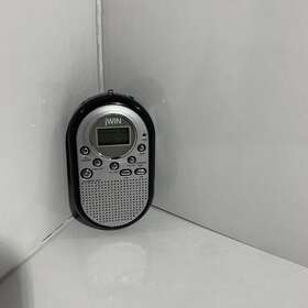 Jx-m10 Jwin Vtg Mini Am/fm Pocket Radio And Alarm Clock With Built-in Hi-fi Speaker