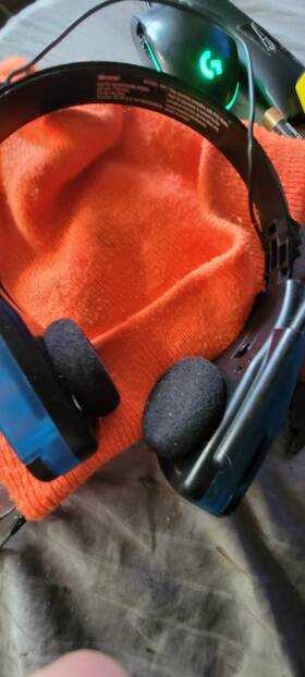 224trb Memorex Vintage 90s Am/fm Headphone Radio Translucent Blue