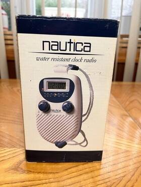 Isg-98 Nautica Vintage 1990s Water Resistant Am-fm Clock Radio With Adjustable Cord