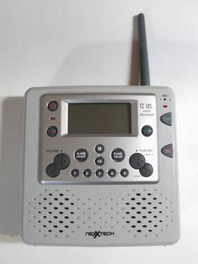 1219107 Nexxtech Digital Shower Radio Voice Recorder