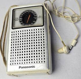 Rf-505 Panasonic Vintage Am/fm Transistor Radio Portable White -tested And Working