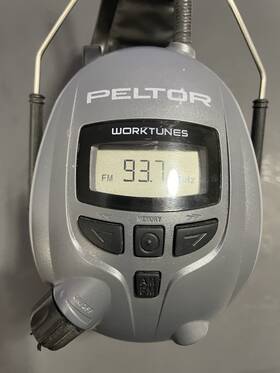 Wtd2600 Peltor 3m Work Tunes Am/fm Radio Headphone With Digital Display Noise Reduction