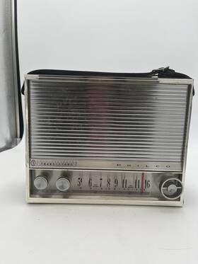 T902-124 Philco T901-124 Vintage 1960s Transistor Radio With Cowhide Leather Untested