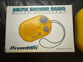 Premium 190-a1348 Am/fm Shower Radio Model No Works Yellow