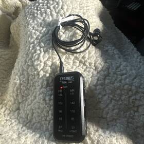 J-985 Prunus Pocket Radio Batterys Not Included Untested