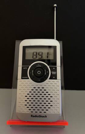 12-1475 Radioshack Radio Shack Am/fm Digital Portable Tested