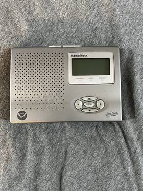 12-261noaa Radioshack Portable Weather Radio Same Alert