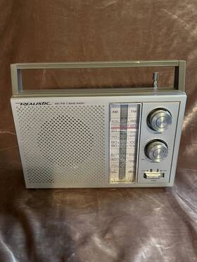 12-716 Radioshack Vintage Realistic Am/fm 2 Band Radio Portable Model Tested