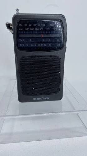 1201849 Radioshack Tested Vintage Digital Am/fm Pocket Radio. Battery Operated