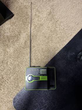 2000576 Radioshack Green Radio Shack Emergency Crank Am/fm Works Flashlight Usb Charger