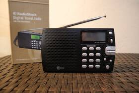 2000658 Radioshack No Cord/untested - Radio Shack Digital Travel Am/fm/shortwave