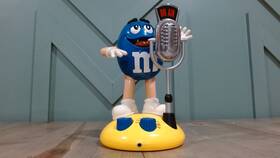 Radioshack 730233816009 M&ms Inch Blue Character Radio With Headphones 1990s Shack New-old-stock