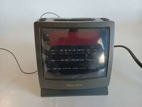 12-1607 Realistic Chronomatic 312 Radio Shack Am/fm Portable Alarm Clock- Blk