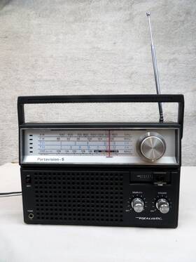 12-765a Realistic Vintage Portavision 5 Portable Radio Am/fm/ Vhf Black Tested Works