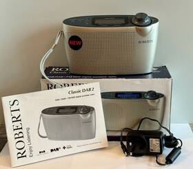 Dab2 Roberts Classic Fm Rds Digital Portable Radio Battery Or 7.5 Uk Adapter