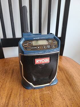 P741 Ryobi 18v Radio Am Fm Mp3 Portable Travel Blue