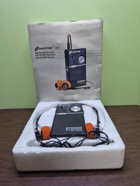 4844 Samsung Vintage Sheritone Am/fm Receiver Box Headphones Read 4844 Samsung Vintage Sheritone Am/fm Receiver Box Headphones Read