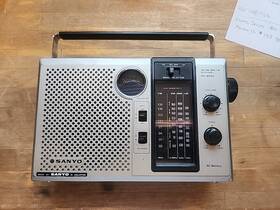 8260 Sanyo Rp Fm/sw/mw/lw Receiver - Tested And Works Awesome Free Shipping